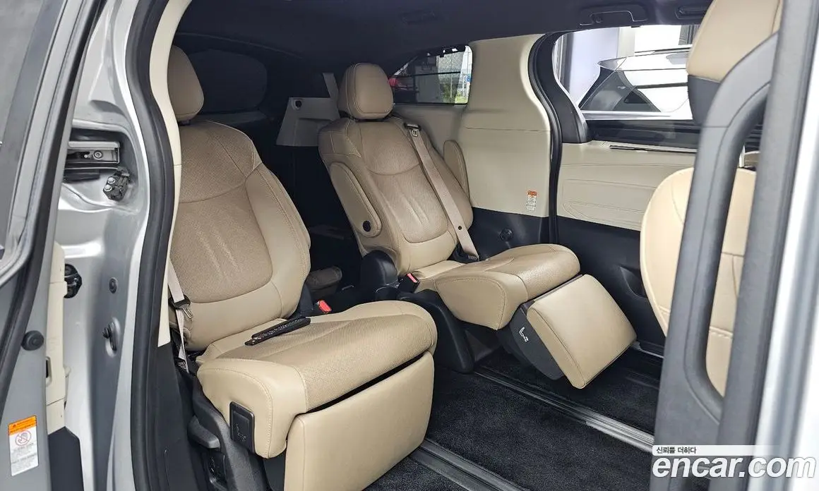 Toyota Sienna 2022 2.5 автомат (гидро), фото 17 Toyota Sienna 2022 2.5 автомат (гидро), фото 17