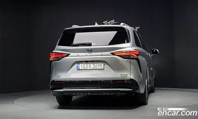 Toyota Sienna 2022 2.5 автомат (гидро), миниатюра 3 Toyota Sienna 2022 2.5 автомат (гидро), миниатюра 3