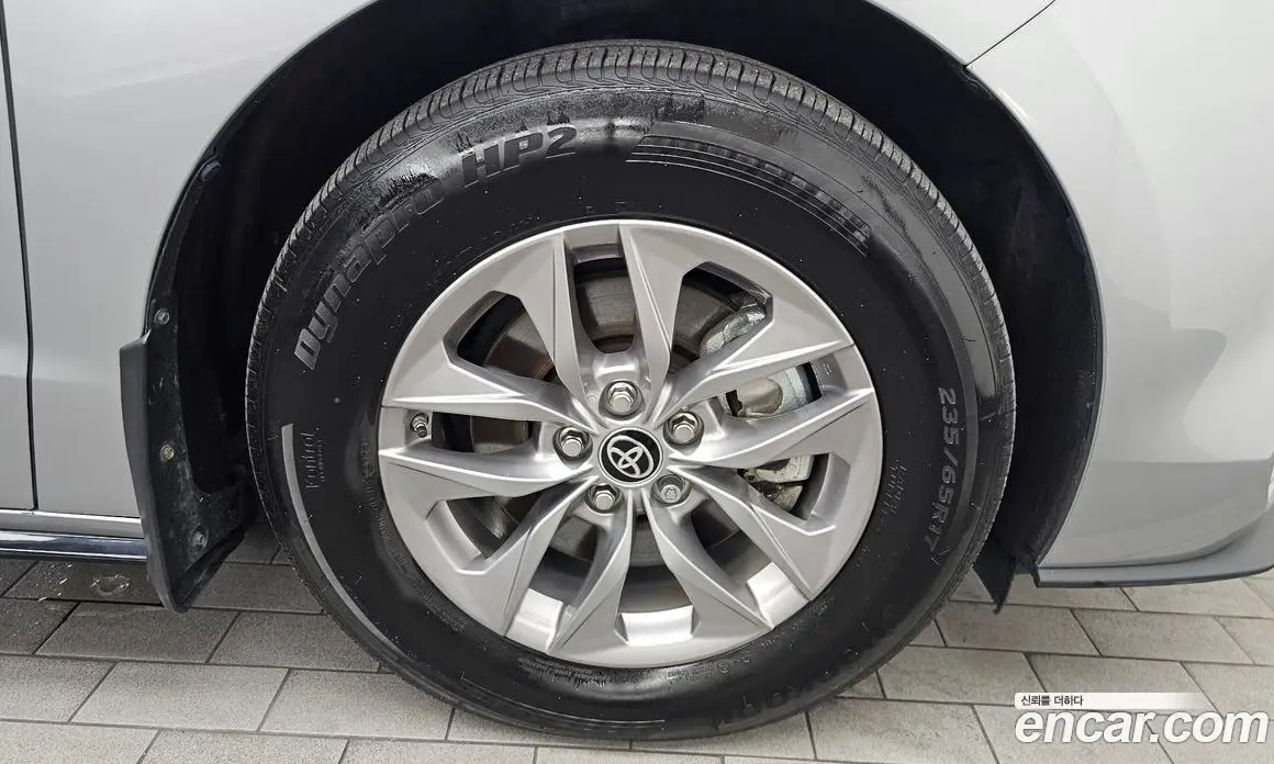 Toyota Sienna 2022 2.5 автомат (гидро), фото 6 Toyota Sienna 2022 2.5 автомат (гидро), фото 6
