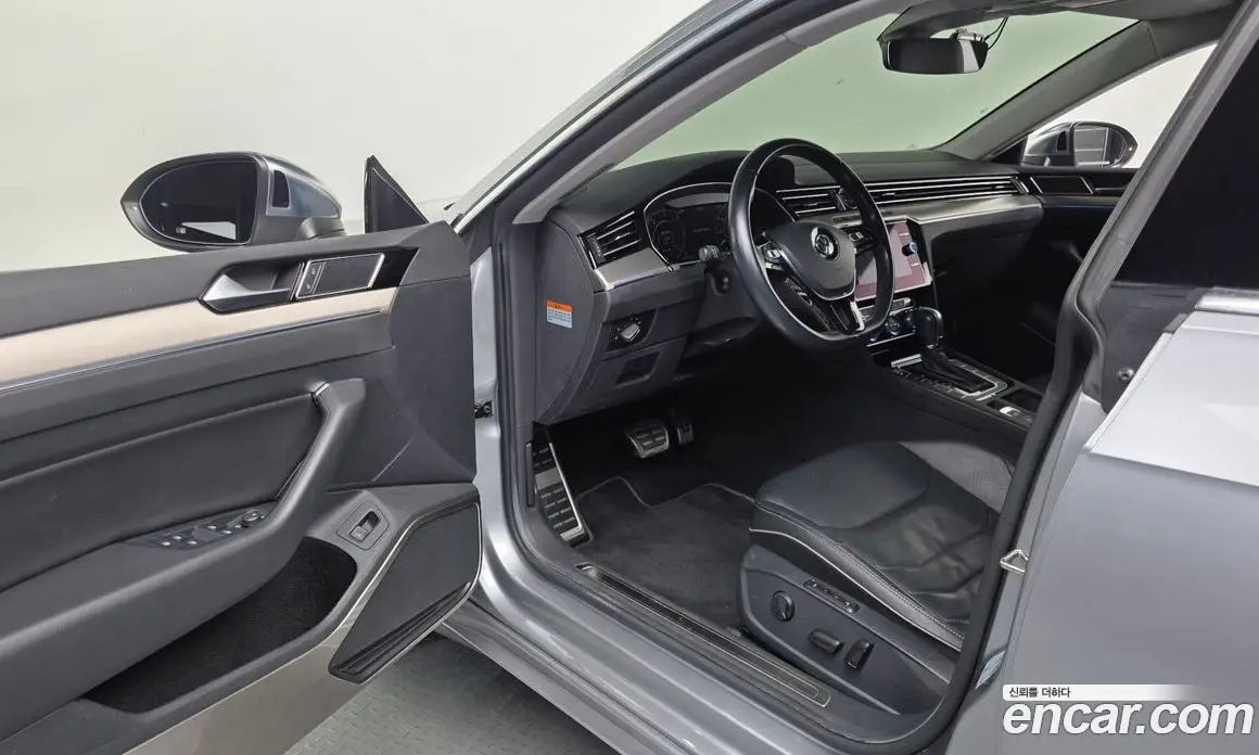 Volkswagen Arteon 2019 2.0 автомат (гидро), фото 13 Volkswagen Arteon 2019 2.0 автомат (гидро), фото 13