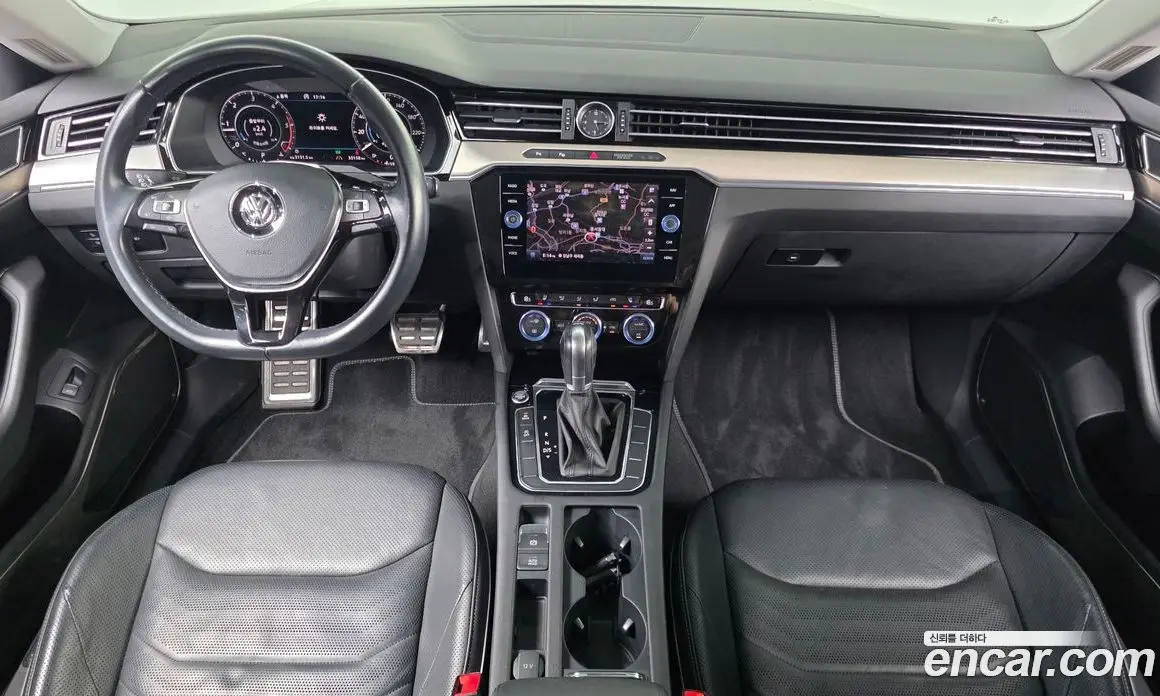 Volkswagen Arteon 2019 2.0 автомат (гидро), фото 10 Volkswagen Arteon 2019 2.0 автомат (гидро), фото 10