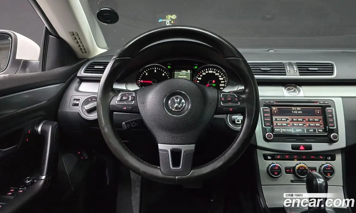 Volkswagen CC 2012 2.0 автомат (гидро), фото 17