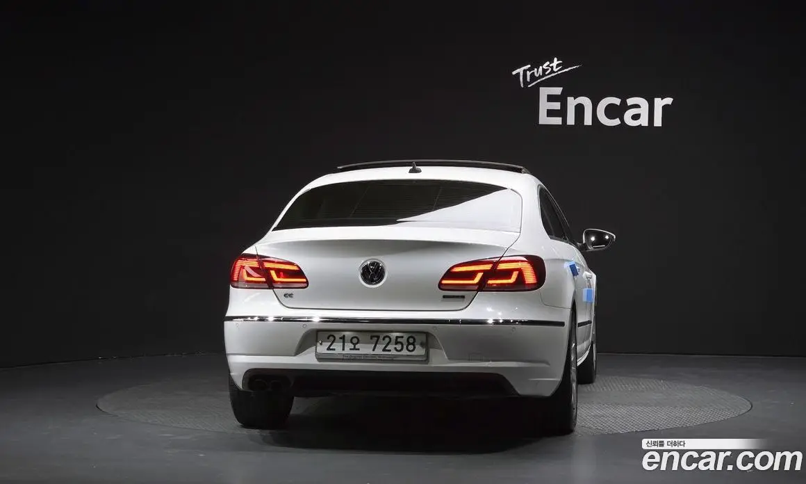 Volkswagen CC 2012 2.0 автомат (гидро), фото 3