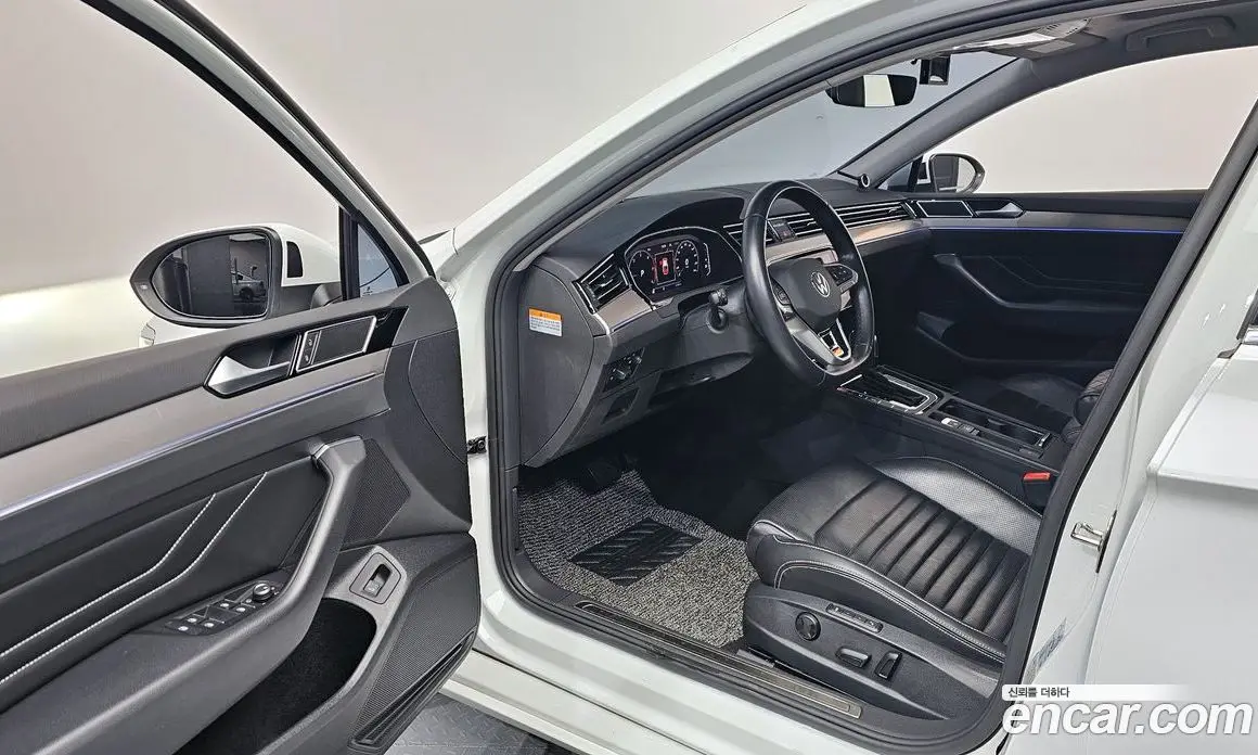 Volkswagen Passat 2022 2.0 автомат (гидро), фото 13