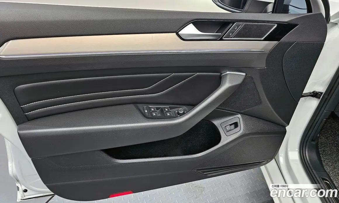 Volkswagen Passat 2022 2.0 автомат (гидро), фото 14