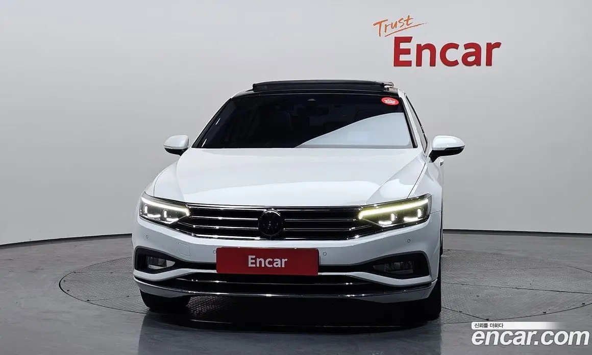 Volkswagen Passat 2022 2.0 автомат (гидро), фото 3