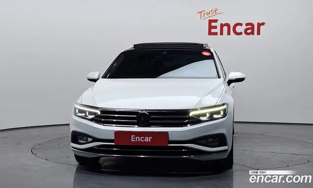 Volkswagen Passat 2022 2.0 автомат (гидро), миниатюра 3