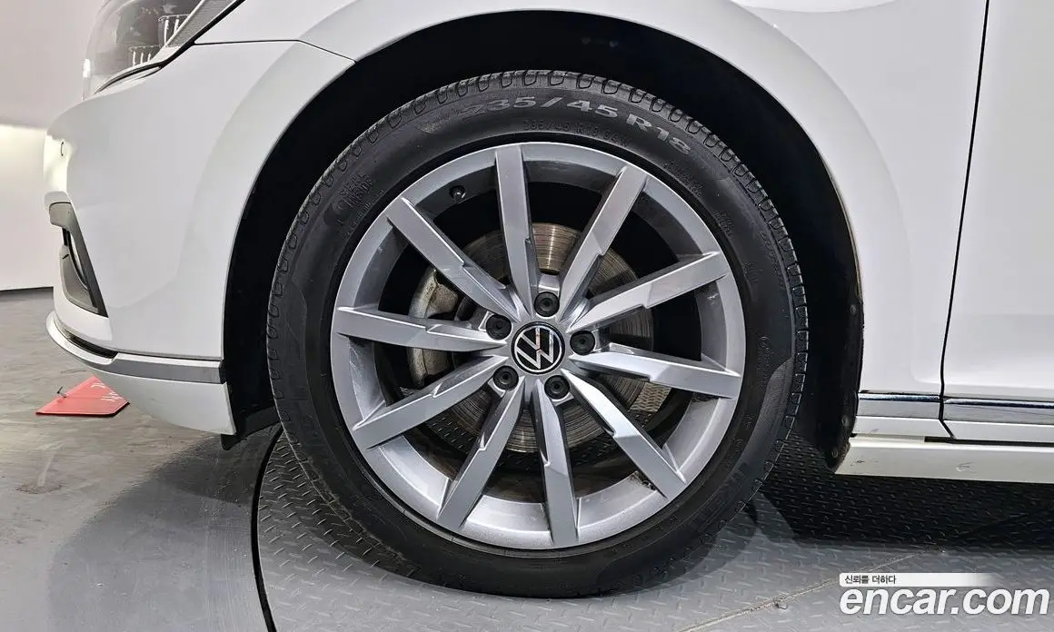 Volkswagen Passat 2022 2.0 автомат (гидро), фото 5