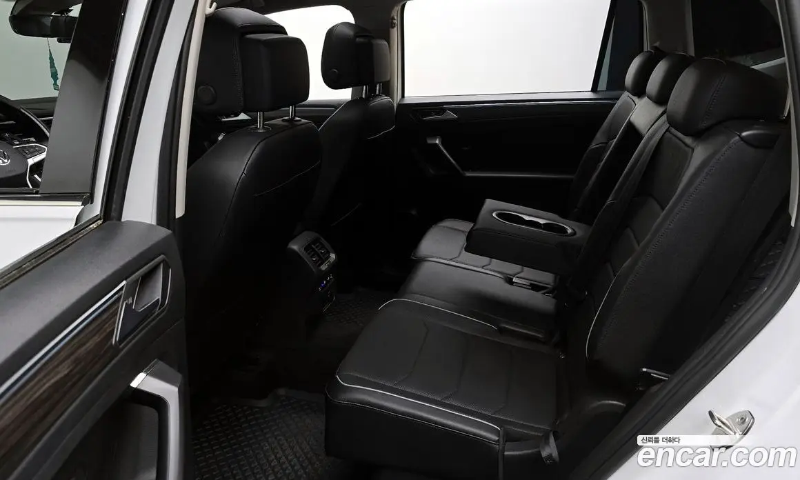 Volkswagen Tiguan 2022 2.0 автомат (гидро), фото 15
