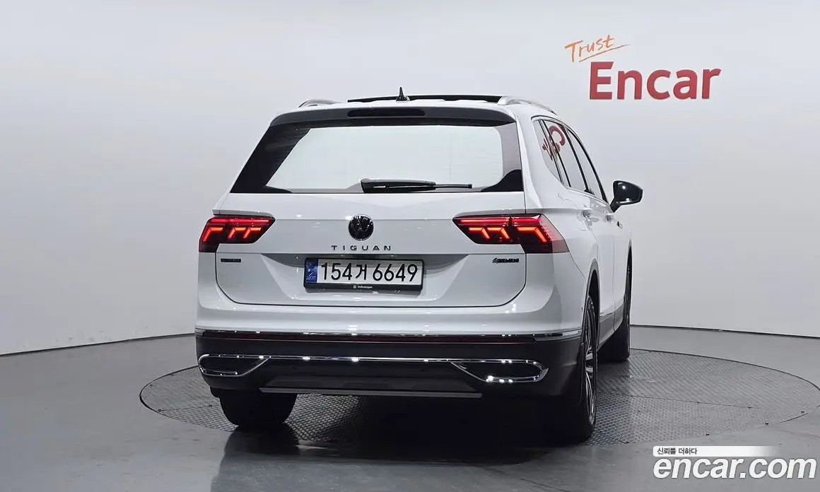 Volkswagen Tiguan 2022 2.0 автомат (гидро), фото 3