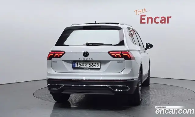 Volkswagen Tiguan 2022 2.0 автомат (гидро), миниатюра 3
