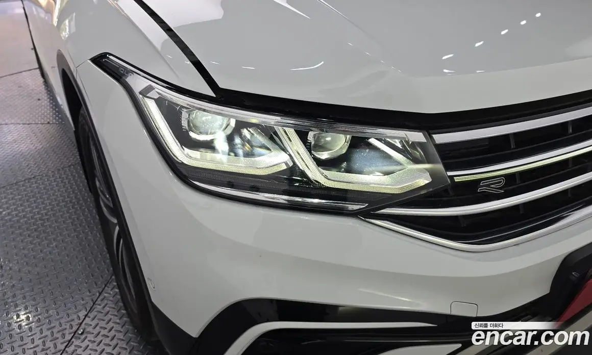 Volkswagen Tiguan 2022 2.0 автомат (гидро), фото 7