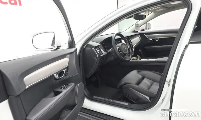 Volvo V90 2025 2.0 автомат (гидро), миниатюра 12
