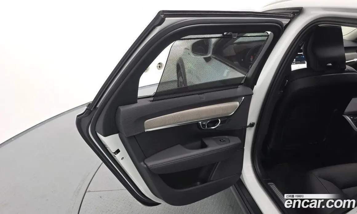 Volvo V90 2025 2.0 автомат (гидро), фото 14 Volvo V90 2025 2.0 автомат (гидро), фото 14