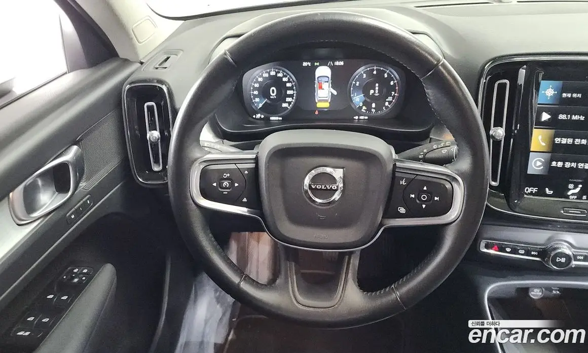 Volvo XC40 2021 2.0 АКПП, фото 18