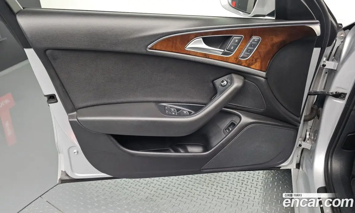 Audi A6 2014 3.0 автомат (гидро), фото 14