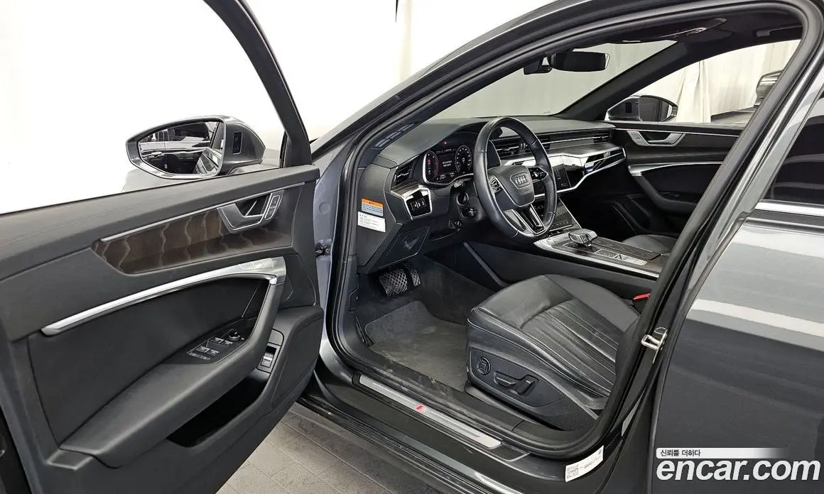 Audi A6 2020 2.0 автомат (гидро), фото 13