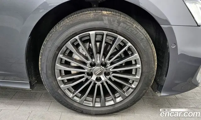 Audi A6 2020 2.0 автомат (гидро), миниатюра 7