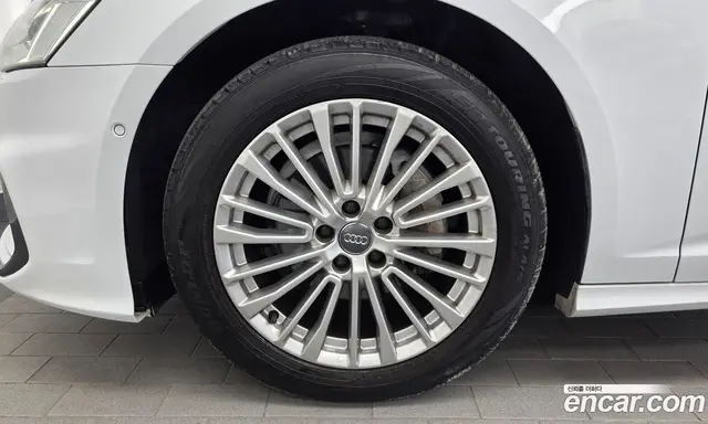 Audi A6 2020 2.0 автомат (гидро), миниатюра 5