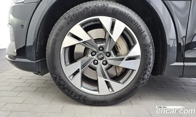Audi e-tron 2021 0.2 автомат (гидро), миниатюра 5