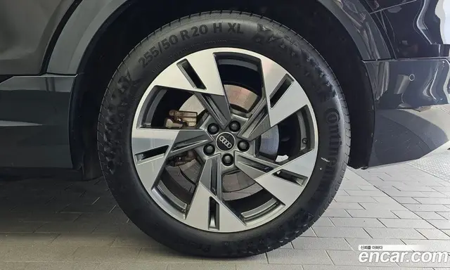 Audi e-tron 2021 0.2 автомат (гидро), миниатюра 7