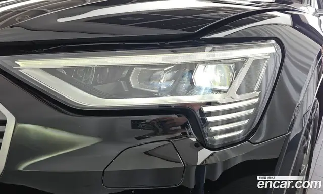 Audi e-tron 2021 0.2 автомат (гидро), миниатюра 8