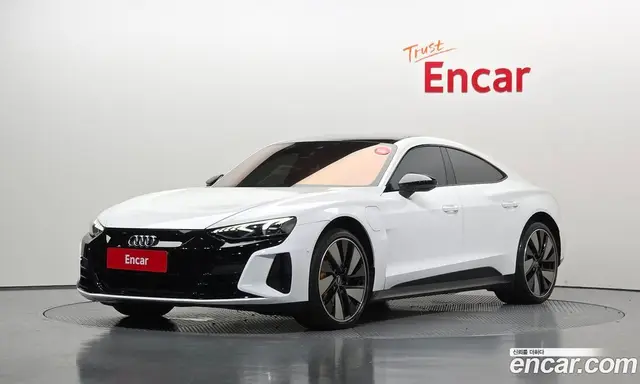 Audi e-tron GT, 2022, 44 674 км