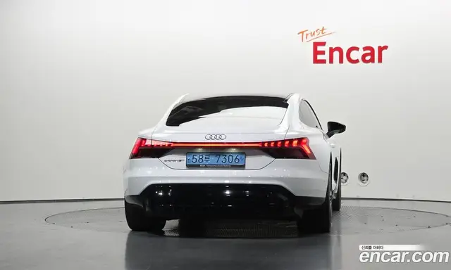Audi e-tron GT 2022 0.1 автомат (гидро), миниатюра 4