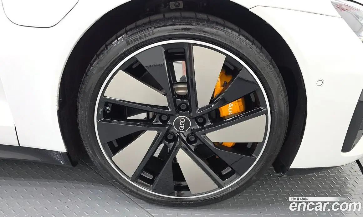Audi e-tron GT 2022 0.1 автомат (гидро), фото 5