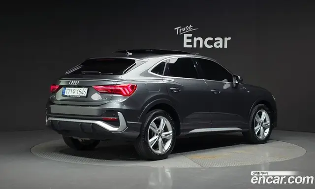 Audi Q3 2023 2.0 автомат (гидро), миниатюра 2