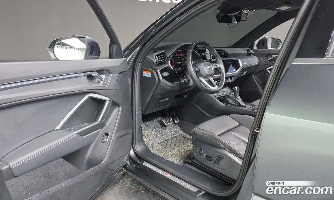 Audi Q3 2023 2.0 автомат (гидро), фото 18