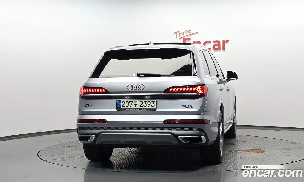 Audi Q7 2021 3.0 автомат (гидро), фото 3 Audi Q7 2021 3.0 автомат (гидро), фото 3