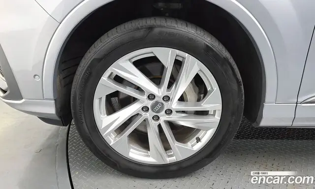 Audi Q7 2021 3.0 автомат (гидро), миниатюра 4 Audi Q7 2021 3.0 автомат (гидро), миниатюра 4