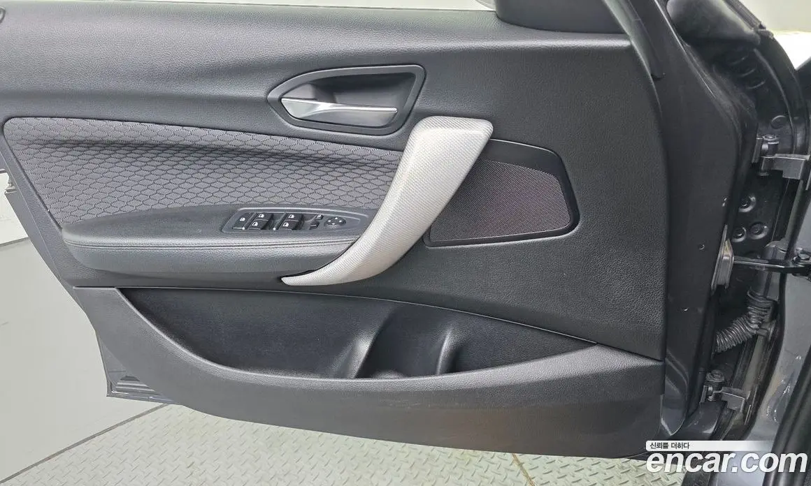 BMW 1 серия 2018 2.0 автомат (гидро), фото 14 BMW 1 серия 2018 2.0 автомат (гидро), фото 14
