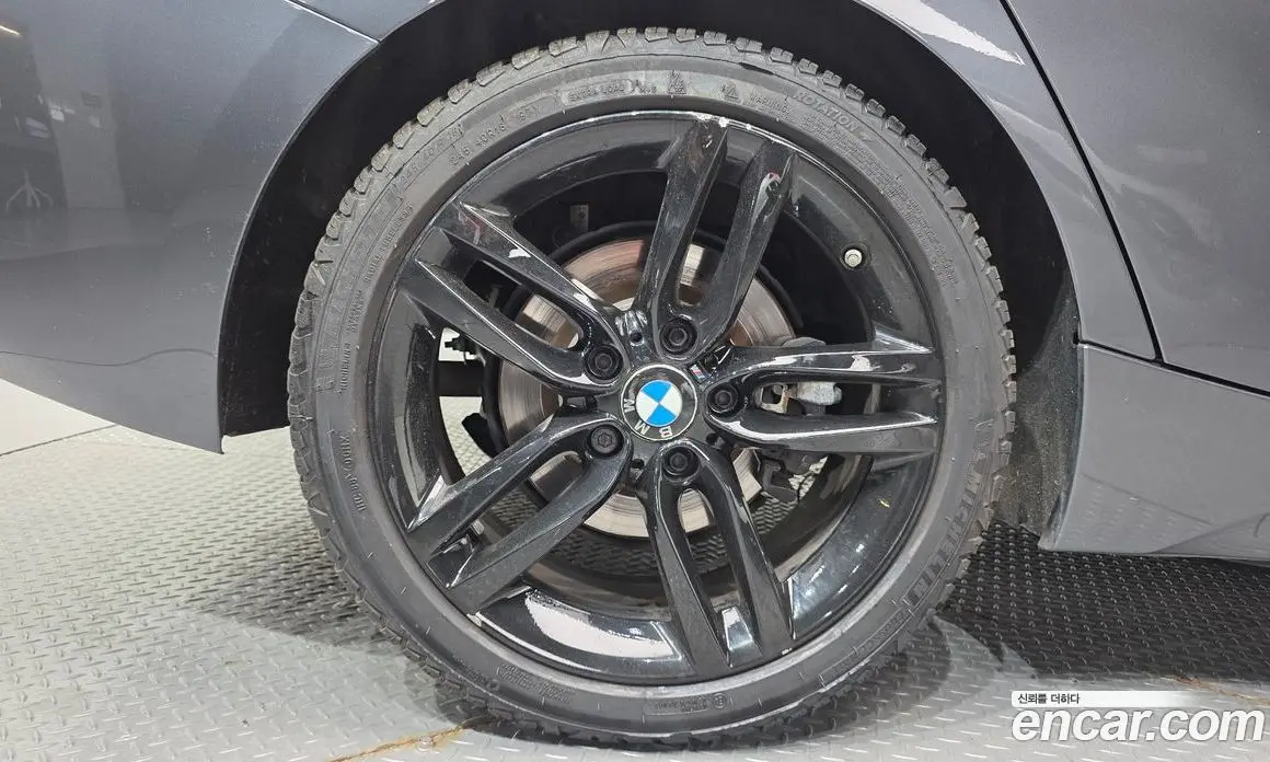 BMW 1 серия 2018 2.0 автомат (гидро), фото 5 BMW 1 серия 2018 2.0 автомат (гидро), фото 5