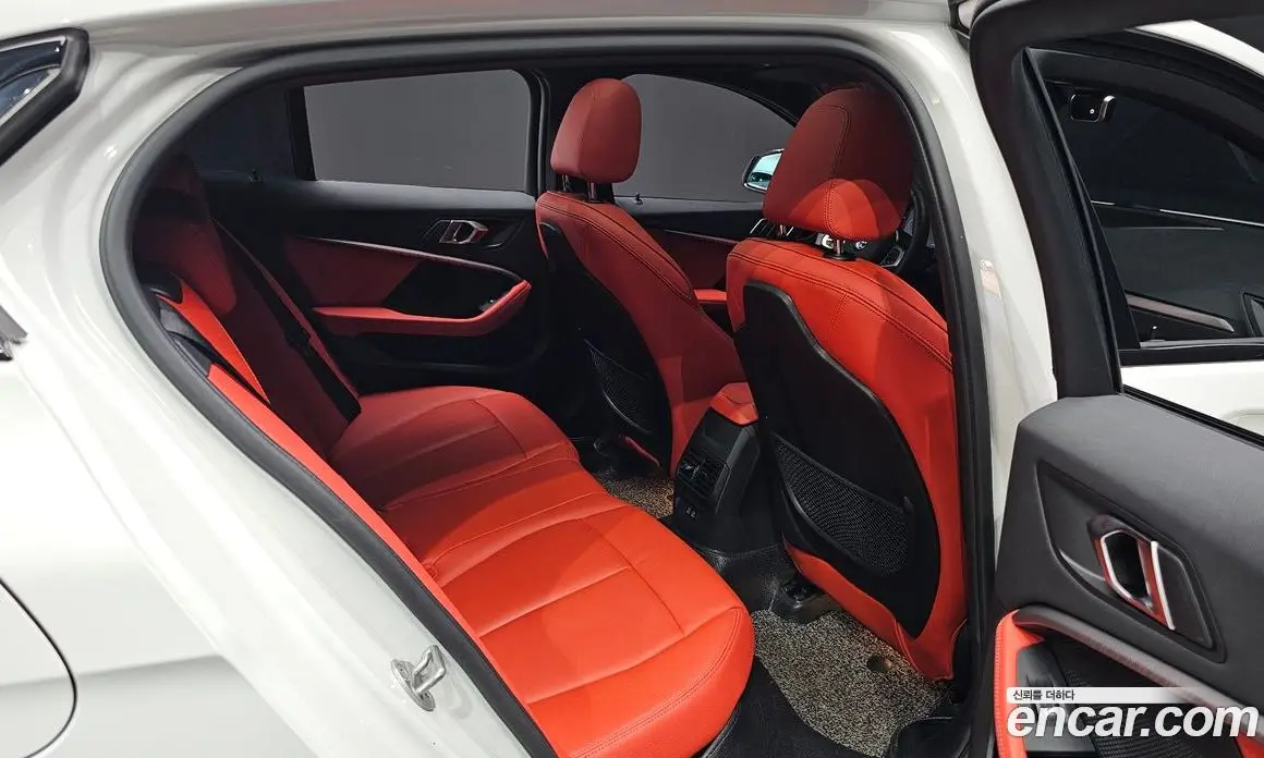 BMW 1 серия 2022 2.0 автомат (гидро), фото 16 BMW 1 серия 2022 2.0 автомат (гидро), фото 16