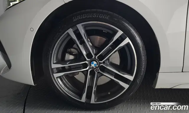 BMW 1 серия 2022 2.0 автомат (гидро), миниатюра 5 BMW 1 серия 2022 2.0 автомат (гидро), миниатюра 5