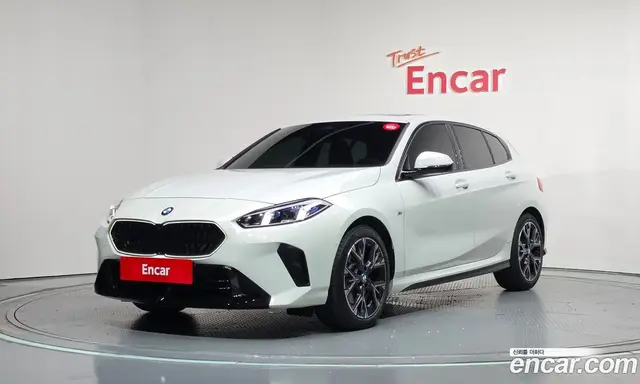 BMW 1 серия, 2025, 4 277 км