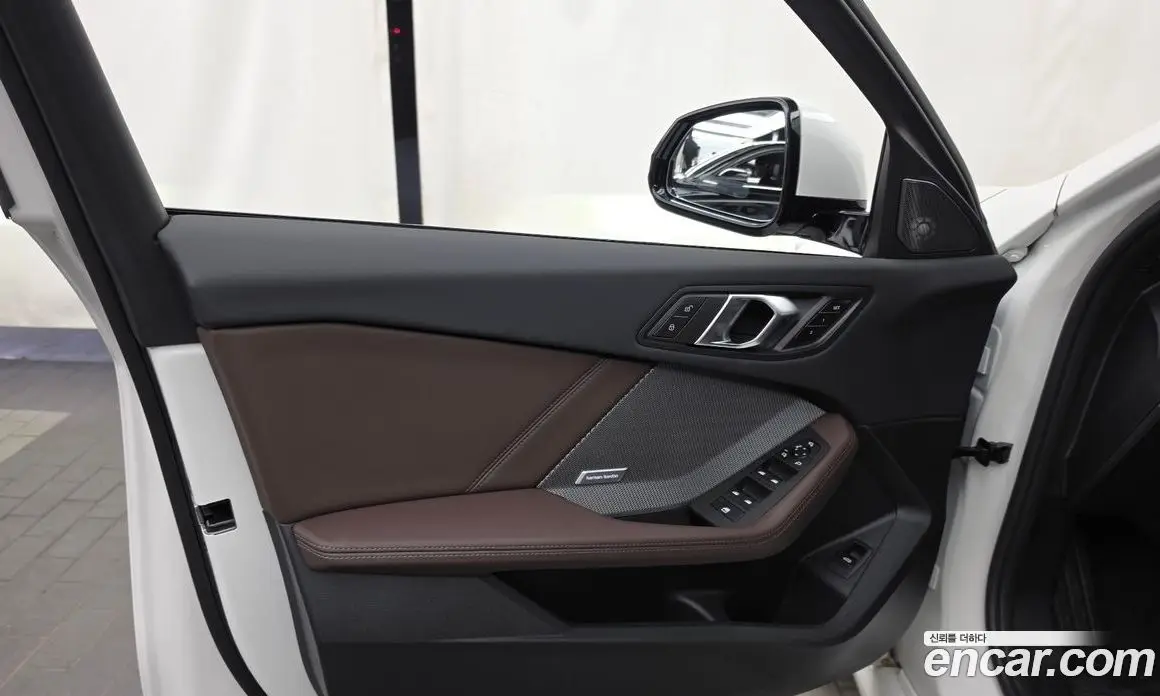 BMW 1 серия 2025 2.0 автомат (гидро), фото 14