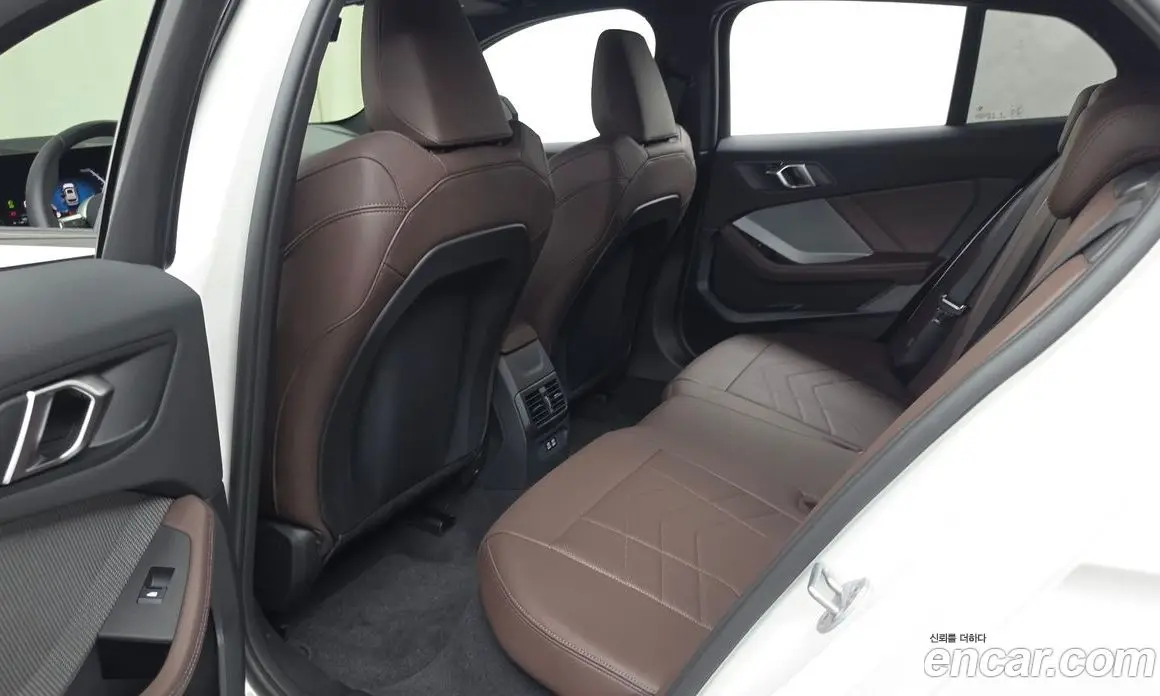 BMW 1 серия 2025 2.0 автомат (гидро), фото 16