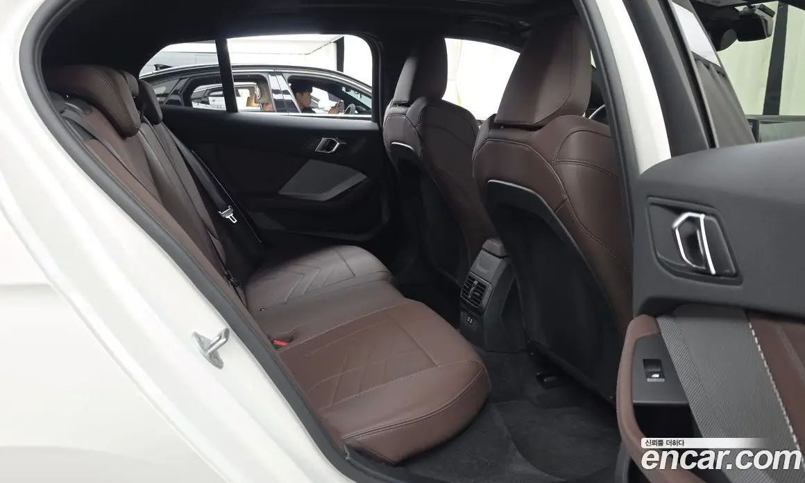 BMW 1 серия 2025 2.0 автомат (гидро), фото 18