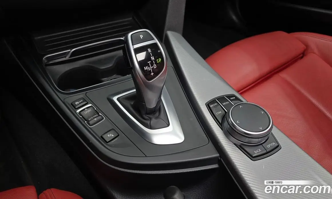 BMW 3 серия 2018 2.0 автомат (гидро), фото 12