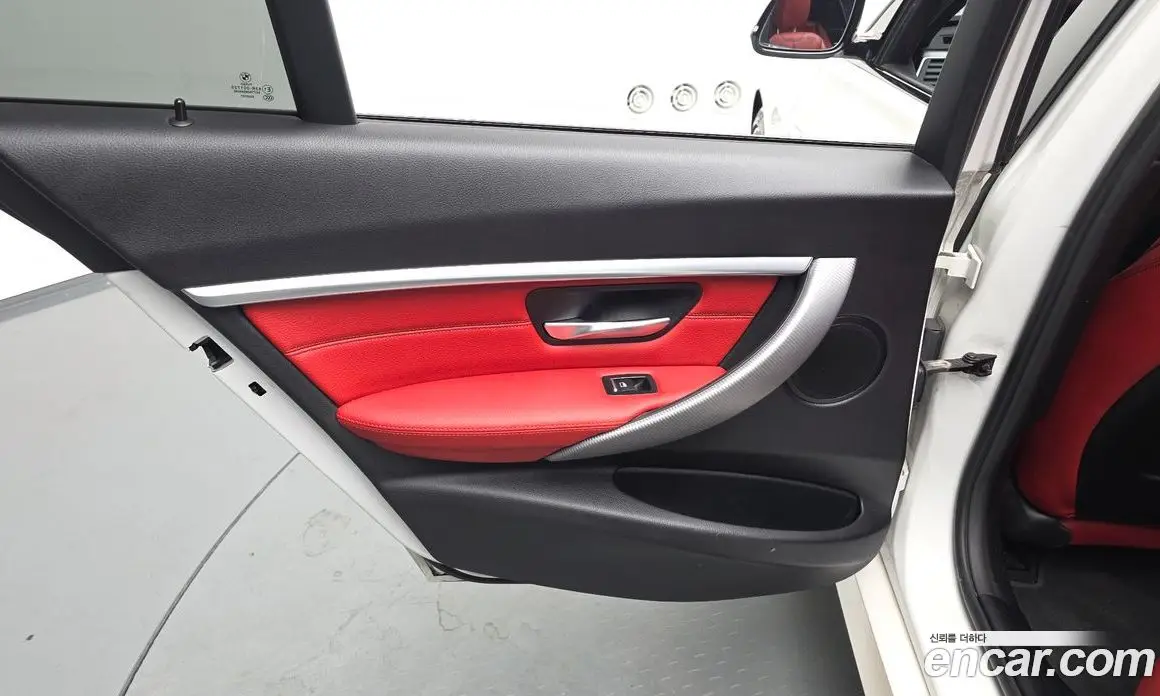 BMW 3 серия 2018 2.0 автомат (гидро), фото 14
