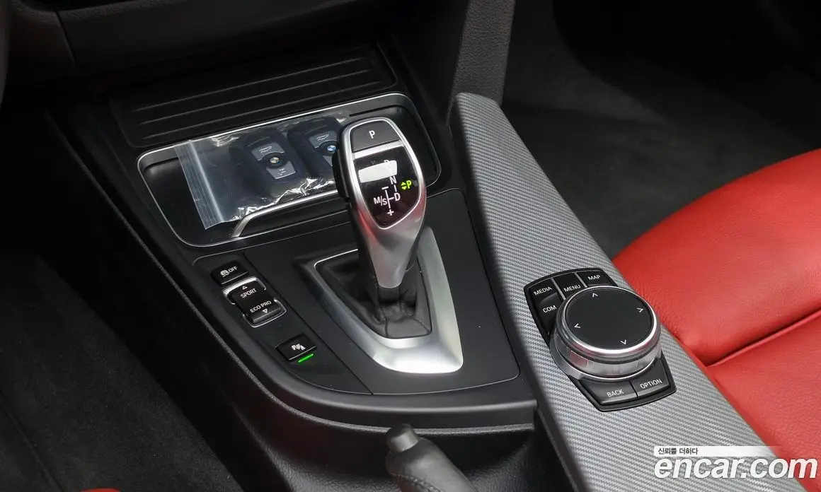 BMW 3 серия 2018 2.0 автомат (гидро), фото 11