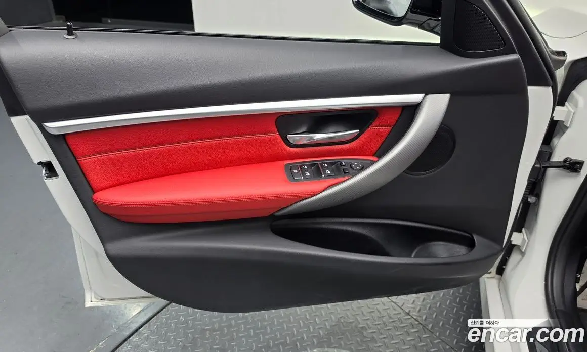 BMW 3 серия 2018 2.0 автомат (гидро), фото 13