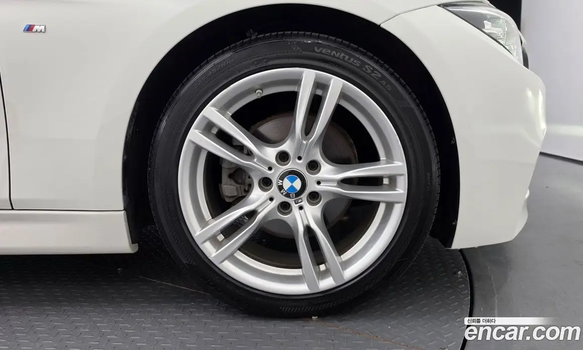 BMW 3 серия 2018 2.0 автомат (гидро), фото 6