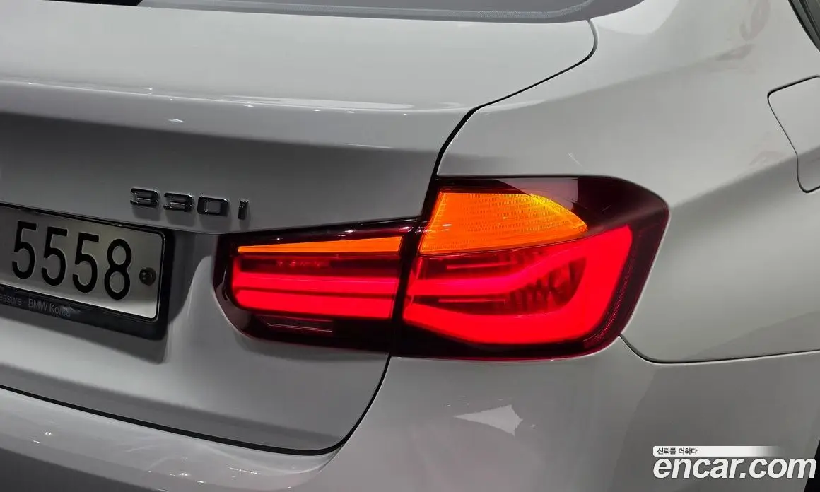 BMW 3 серия 2018 2.0 автомат (гидро), фото 8