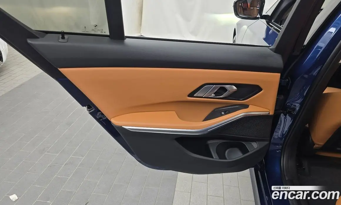 BMW 3 серия 2023 2.0 автомат (гидро), фото 15 BMW 3 серия 2023 2.0 автомат (гидро), фото 15