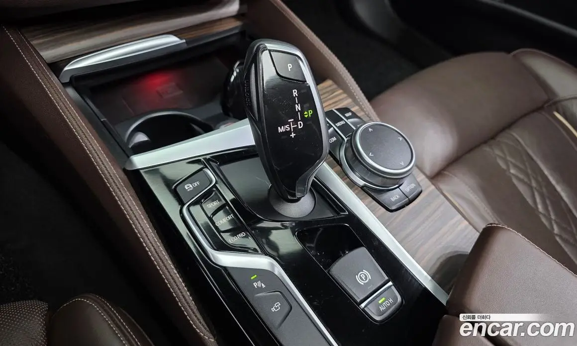 BMW 5 серия 2018 2.0 автомат (гидро), фото 12