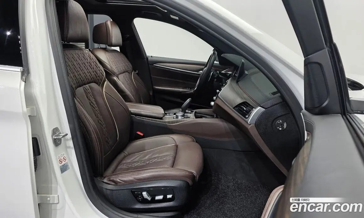 BMW 5 серия 2018 2.0 автомат (гидро), фото 17